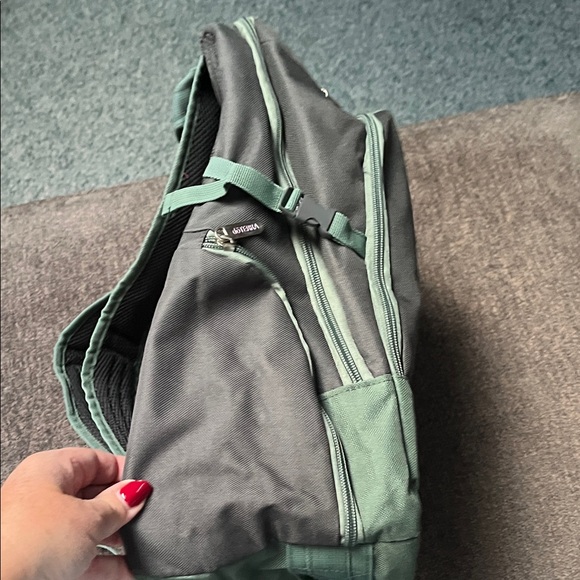 doTERRA Forest Green Men\'s Backpack